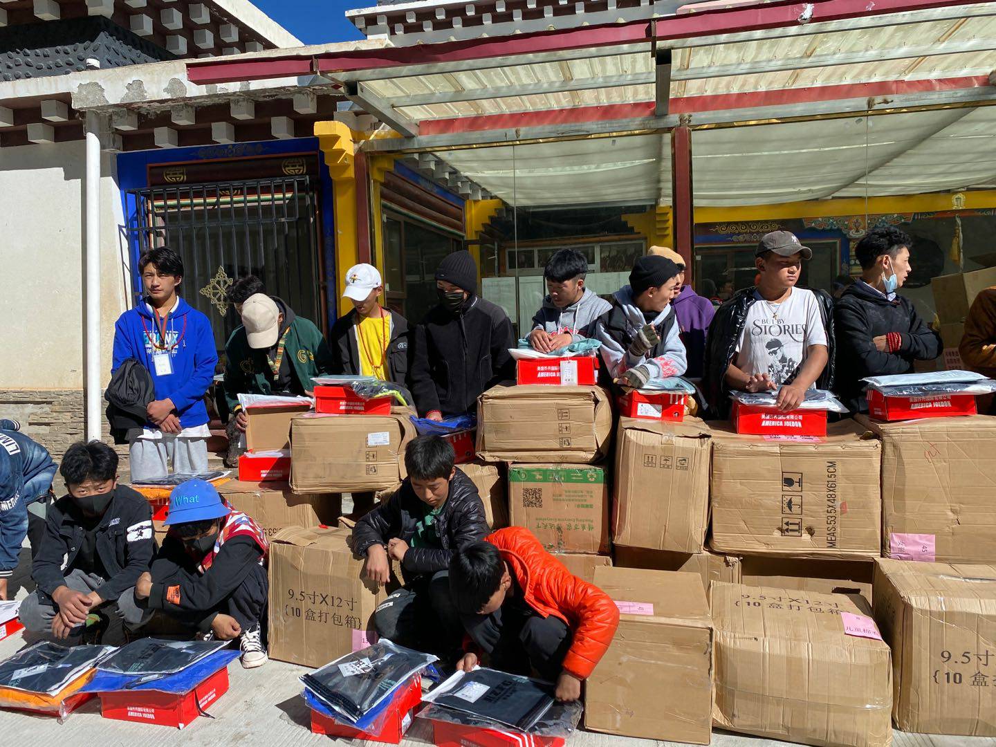 金年汇官方版网站登录入口-金年汇(中国)公益回顾丨家国同欢月同圆 温暖满载甘孜州(图7)